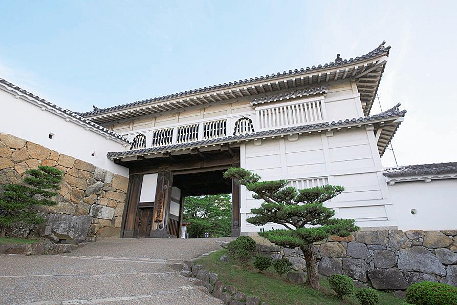 Himeji Castle Guide