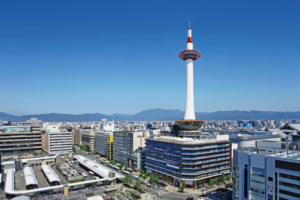 เที่ยวเกียวโตทาวเวอร์ด้วยตัวเอง (Kyoto Tower)