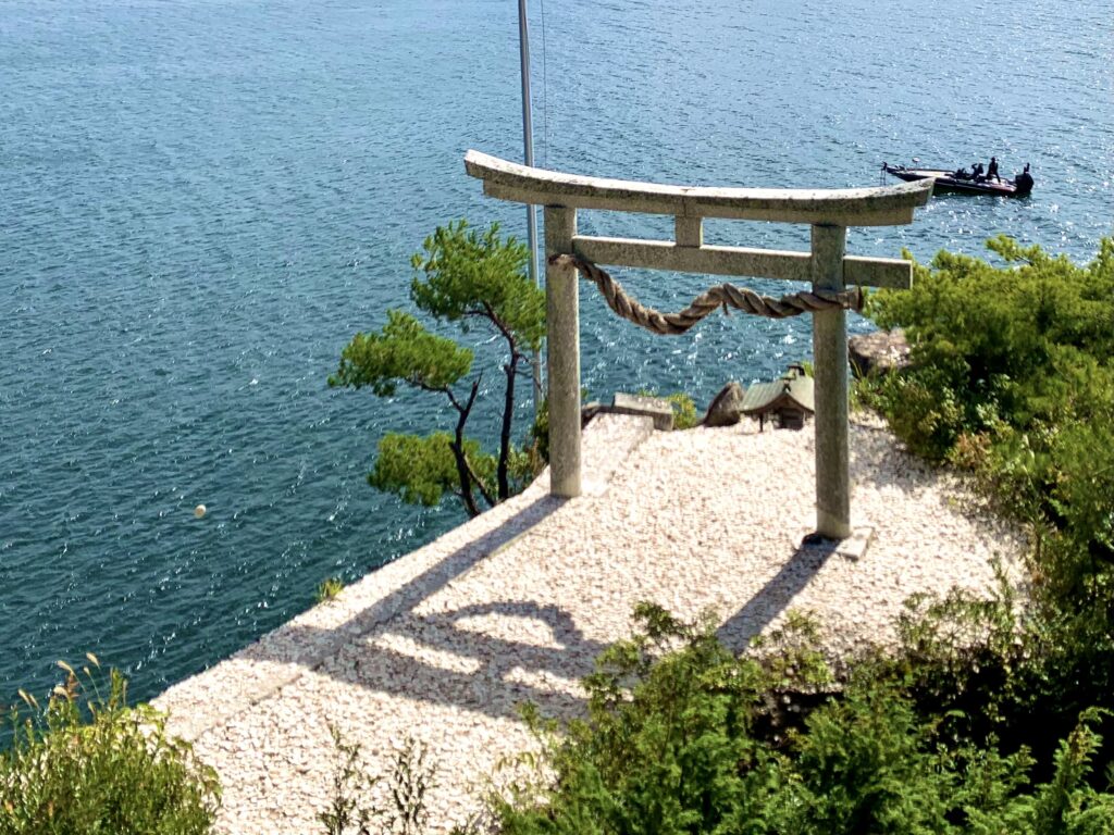 Chikubushima Shrine